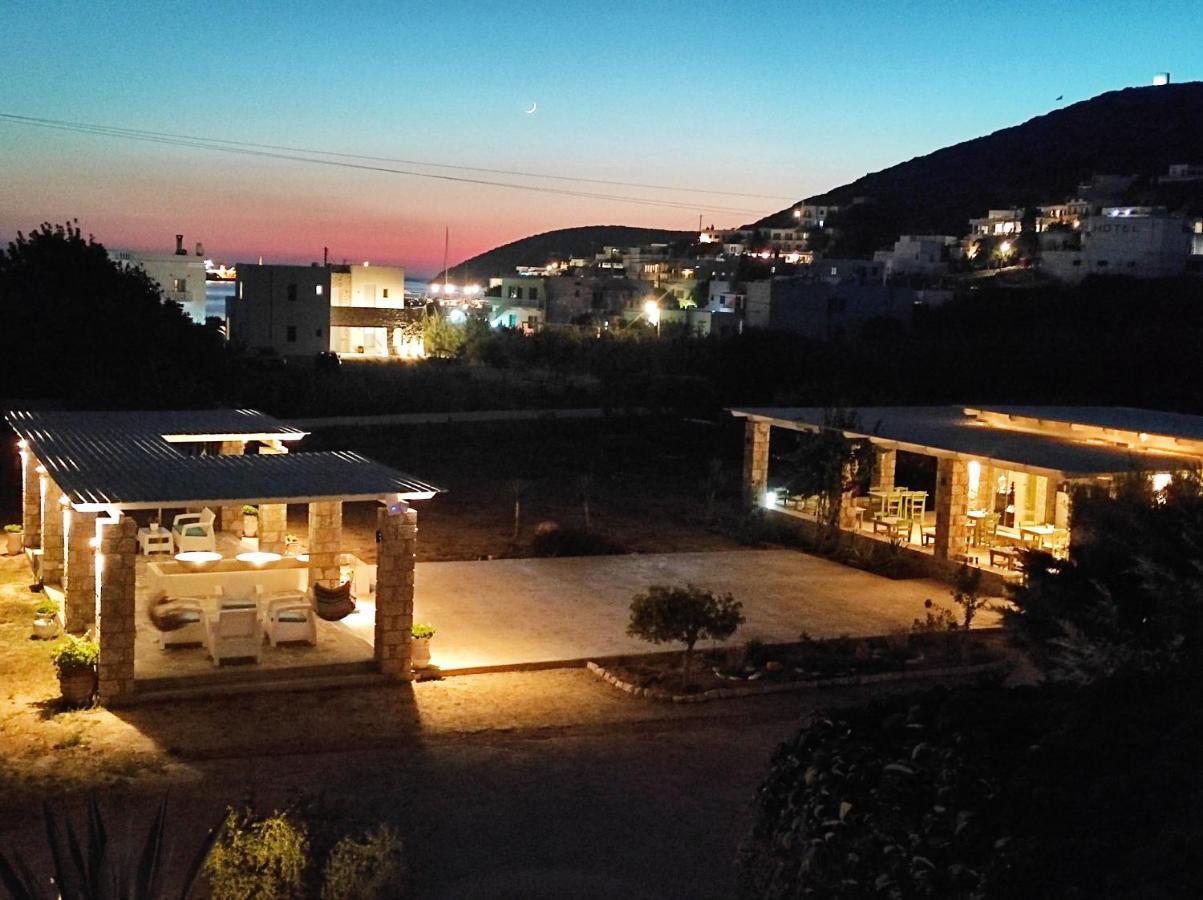 Villa Le Grand Bleu Katapola Exteriör bild
