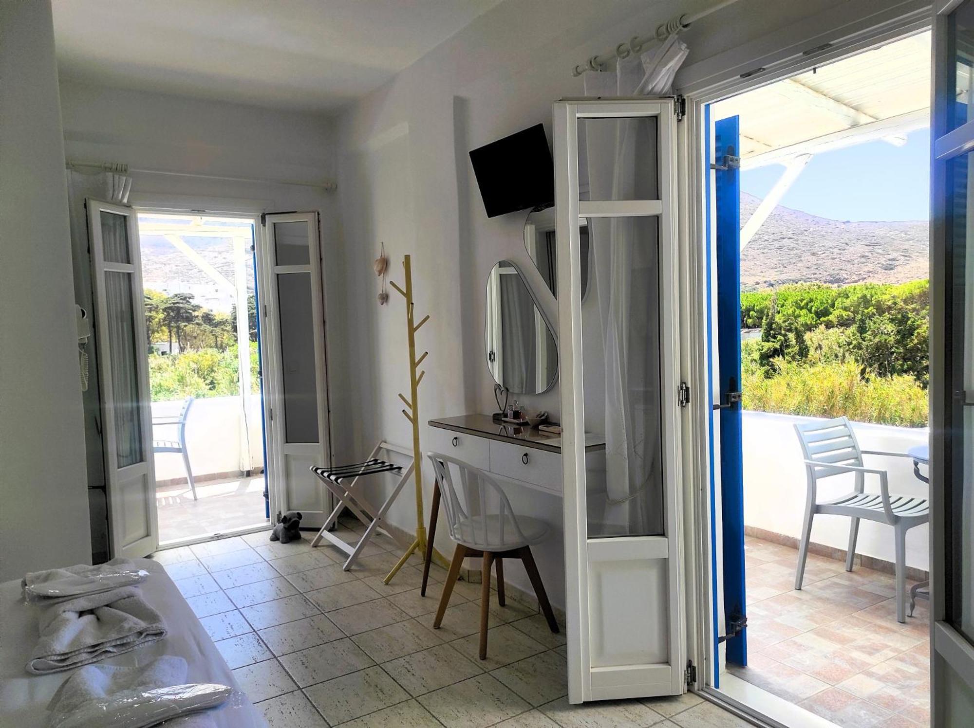 Villa Le Grand Bleu Katapola Exteriör bild